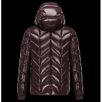 Moncler γυναικεία ρουχα on line