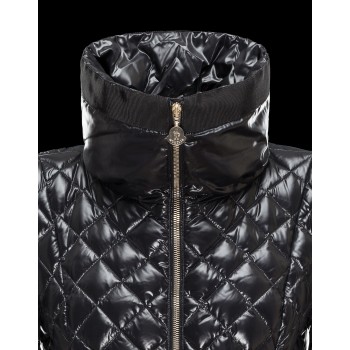 Moncler παπουτσια on line shop