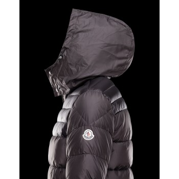 Moncler μαγαζια με ρουχα θεσσαλονικη