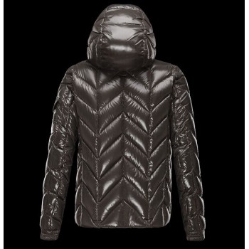 Moncler ρουχα 2015