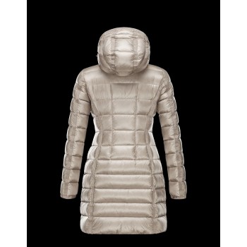 Moncler πατρον για ρουχα